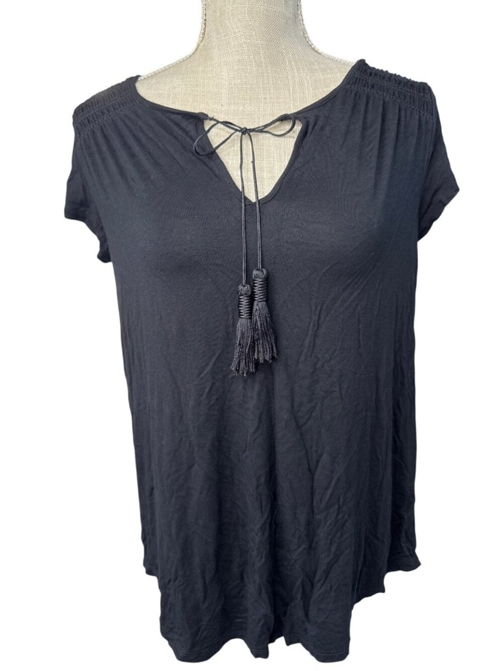 Cupio Black Short Sleeve Smocked Top With Tassel Tie Neckline Womens Size M